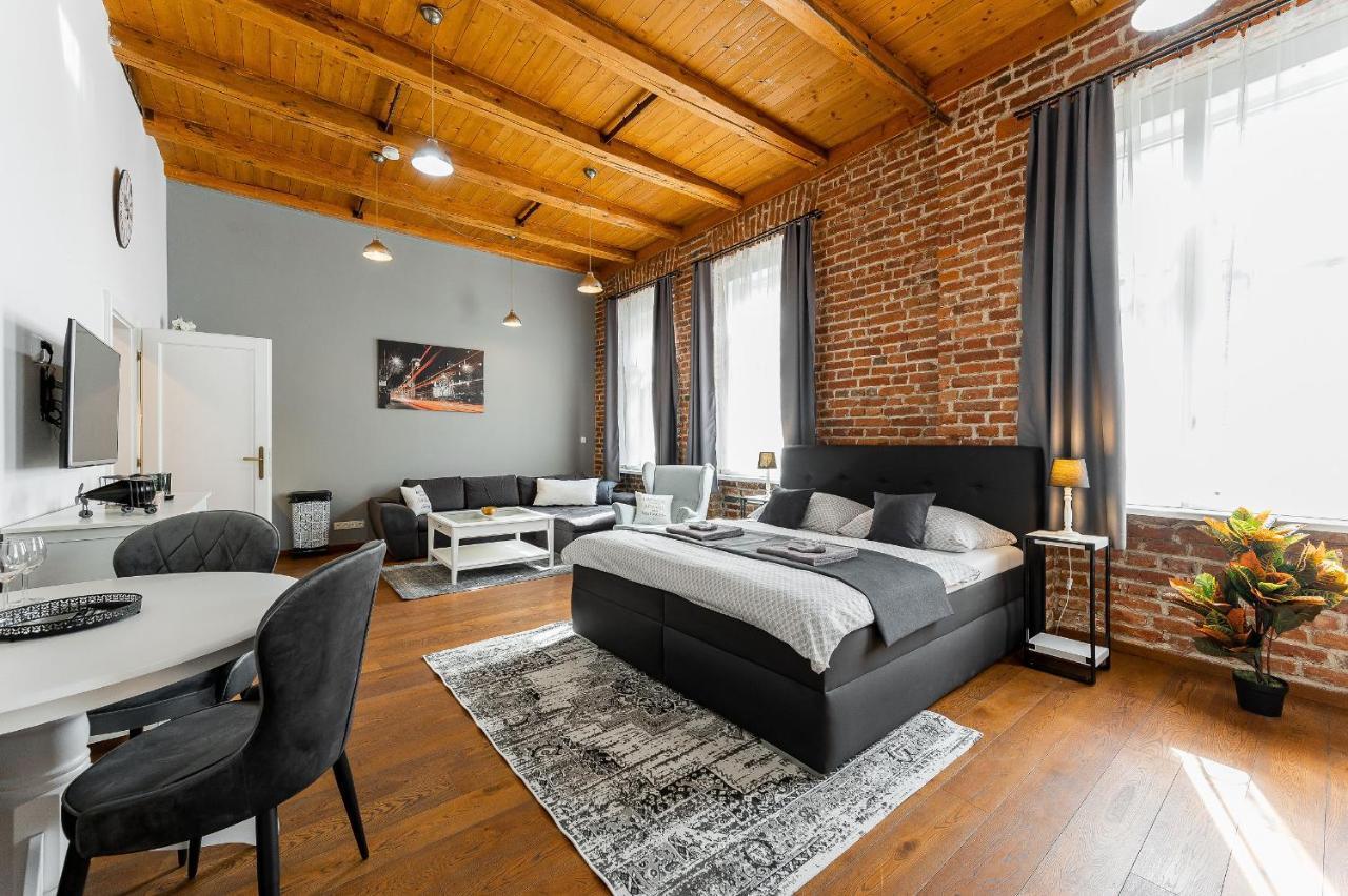 Vintage Industrial City Apartments Koszyce Zewnętrze zdjęcie